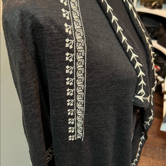 NWT Hot and Delicious Black Embroidered Bohemian Cardigan SzM - Picture 8 of 11